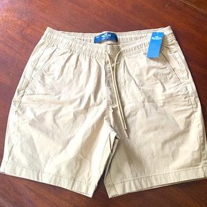 Hollister jogger shirt 7”, size medium men’s